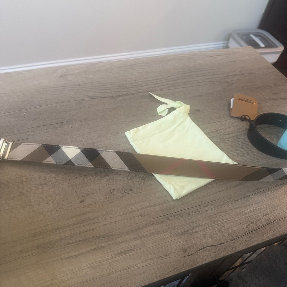 Authentic reversible Burberry belt sz 34/85 - Picture 2 of 4